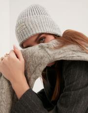 gina yün bere gri 2